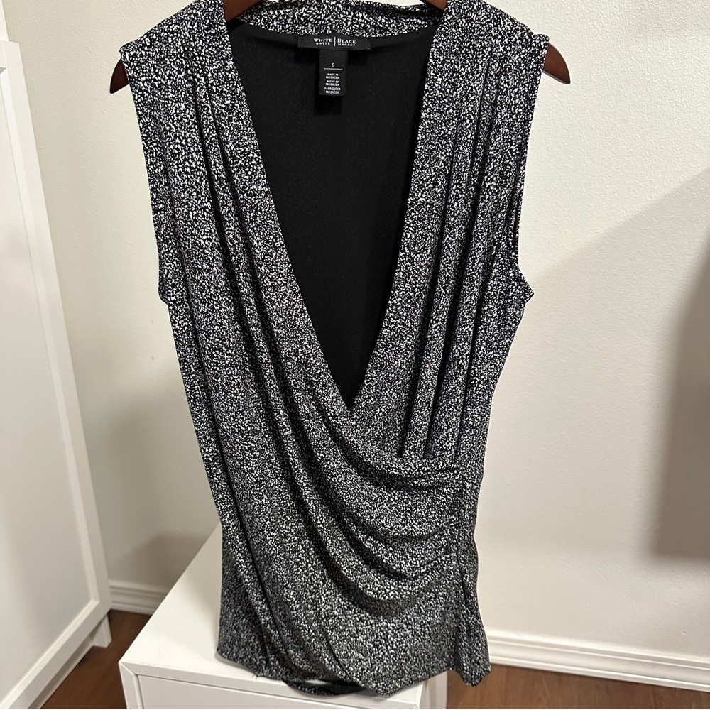 WHBM Black and White Sleeveless Top